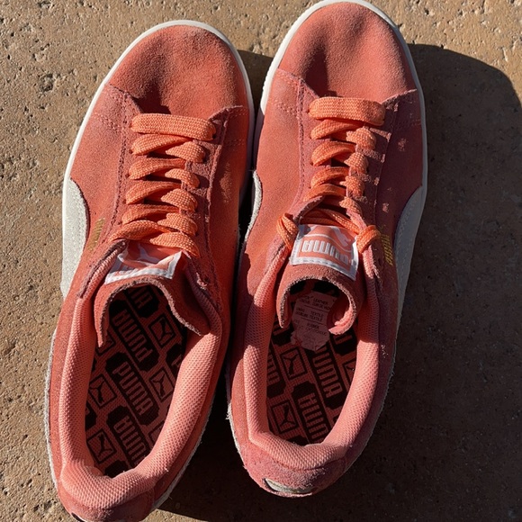 Puma Suede Leather Sneakers Bubblegum Pink *LIMITED EDITION* - Picture 2 of 6